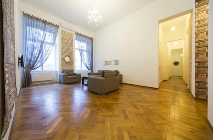 Apartment On Tabidze 3/5 Tbilisi Exterior foto